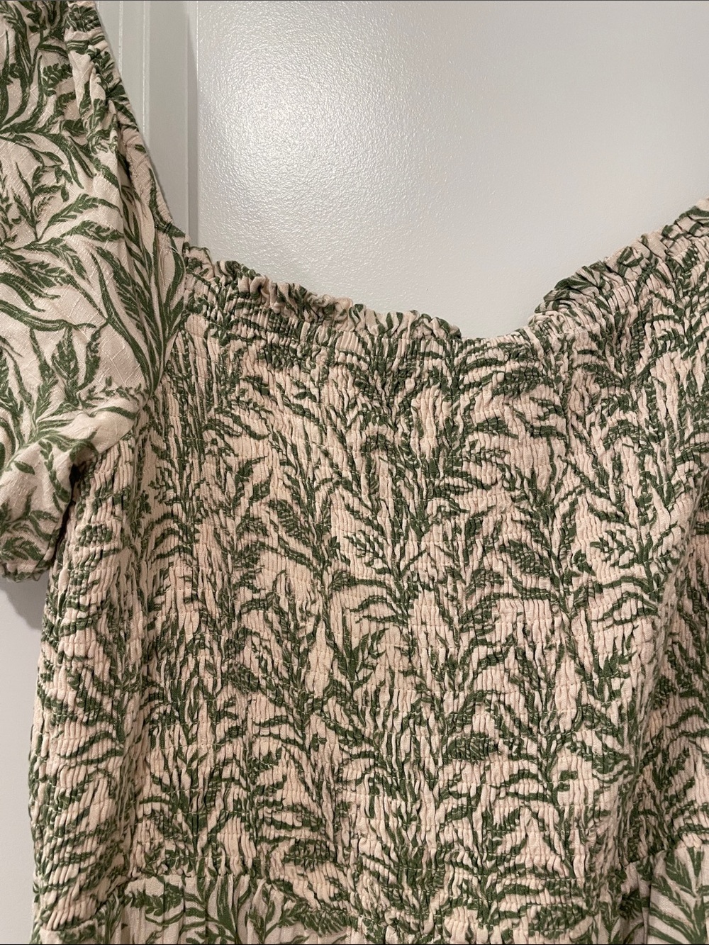 Lost + Wander Green Leaf-Print Smocked Mini Dress large - Picture 4 of 8